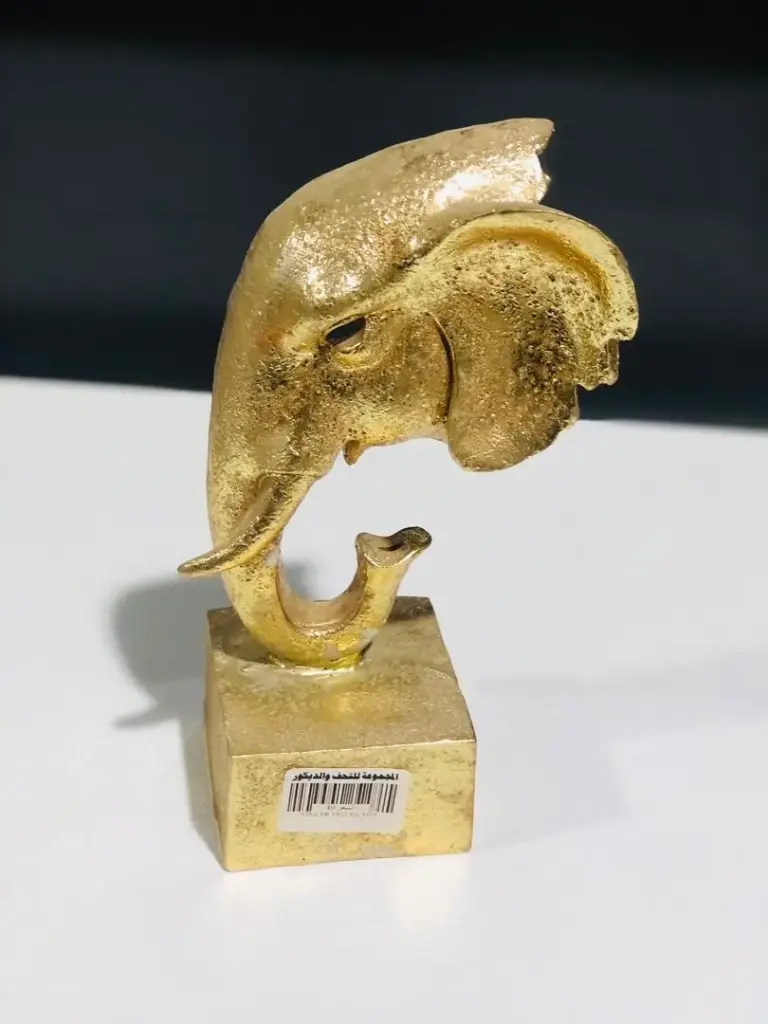 32/30تحفة نصف وجه فيل